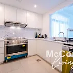 Peaceful 2Br Retreat Near Burj Al Arab